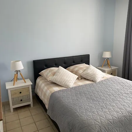 Laurier Rose L'Aiguillon-la-Presqu'ile